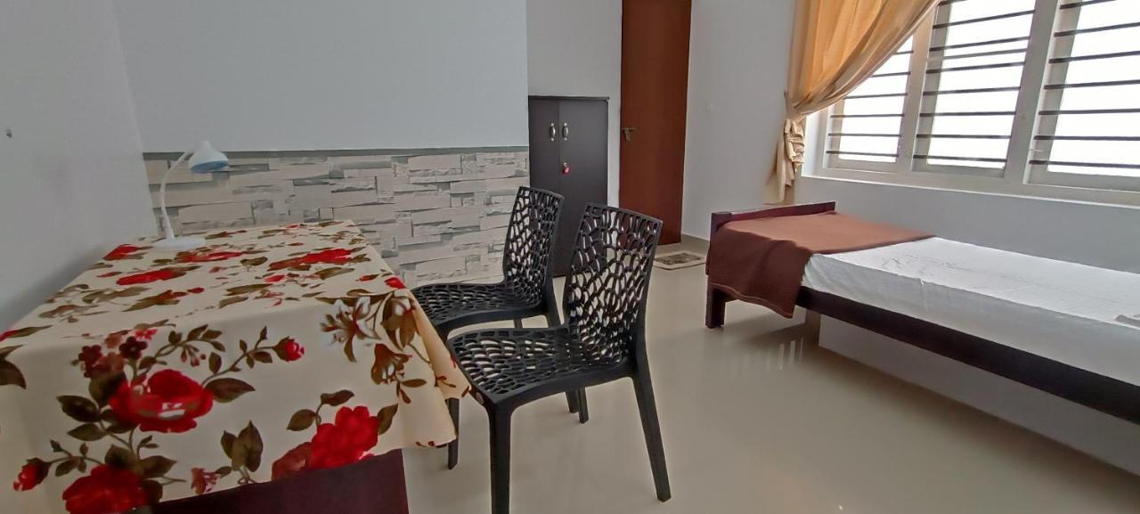 Prakriti Homestay Fortkochi Air Conditioned Rooms エクステリア 写真
