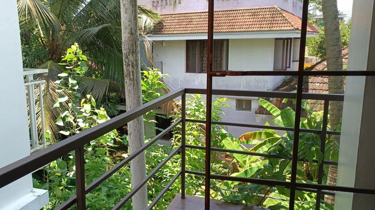 Prakriti Homestay Fortkochi Air Conditioned Rooms エクステリア 写真